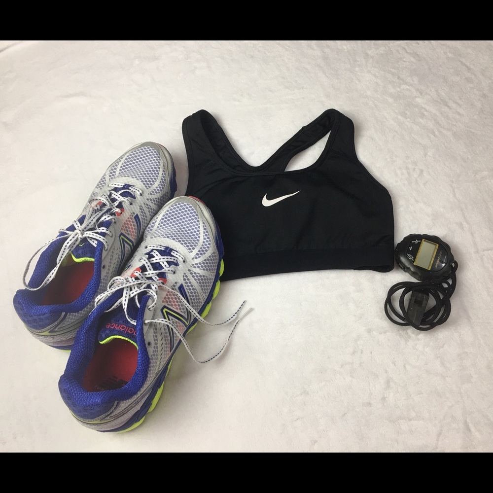 Nike "S" Black Sports Bra - Picture 2 of 4
