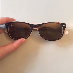 Rayban tortoise wayfarer