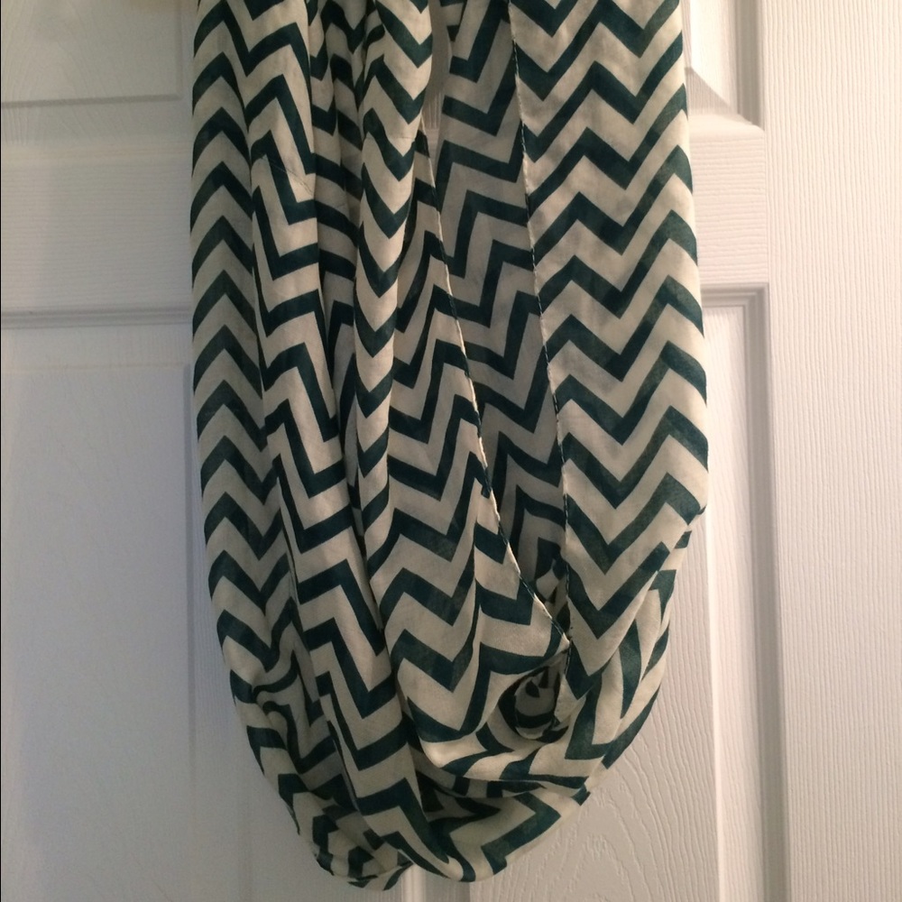 infinity scarf