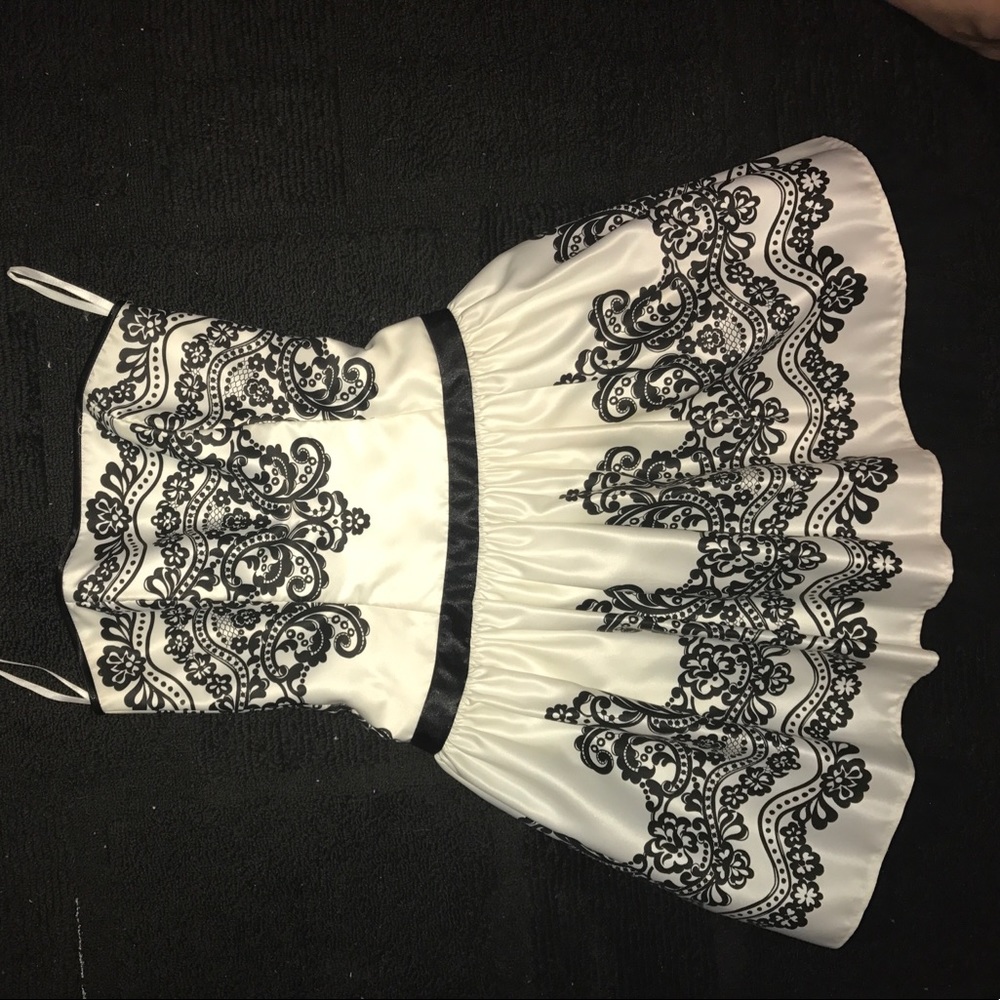 Black and White strapless mini dress