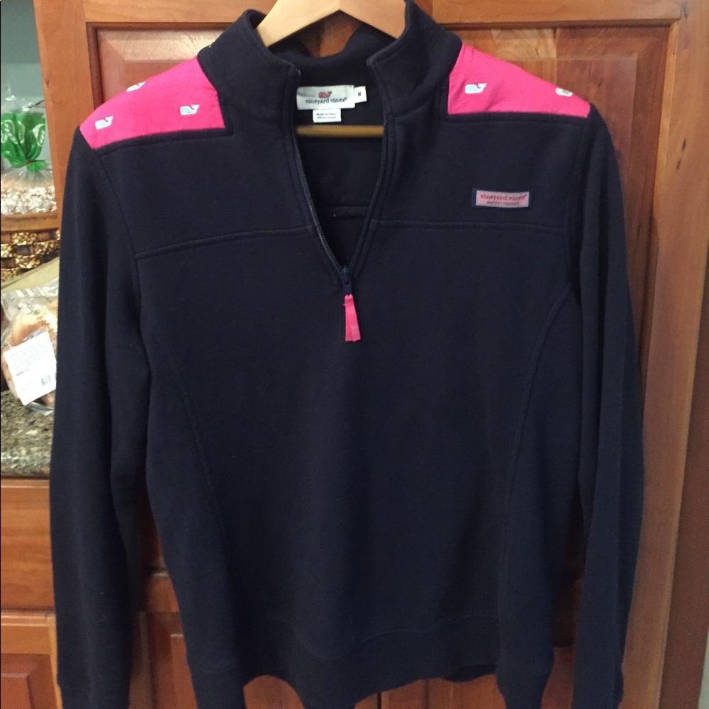 Shep shirt with whale details - vineyard vines
