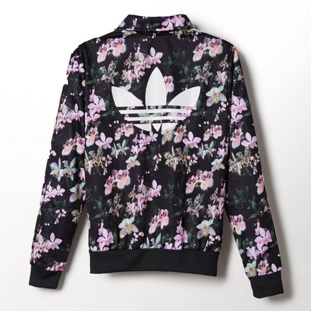 🆕NWOT❣️adidas track jacket