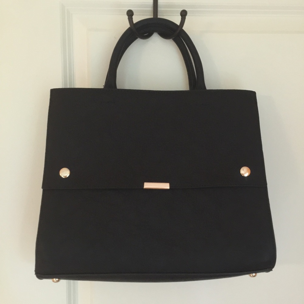 NWOT Black purse