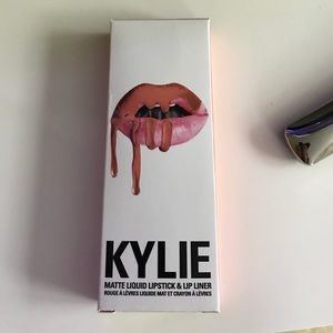 Kylie Cosmetics Dirty Peach lipkit
