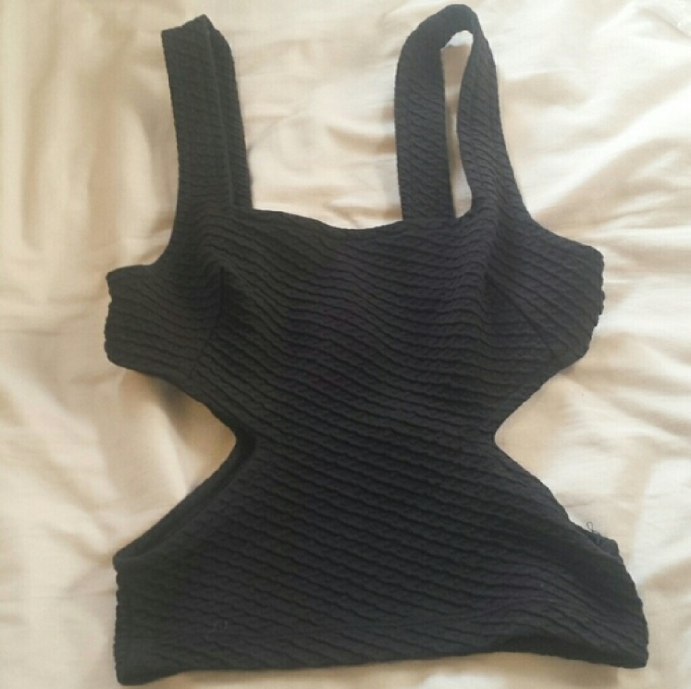 Sparkle+Fade Cut Out Crop Top