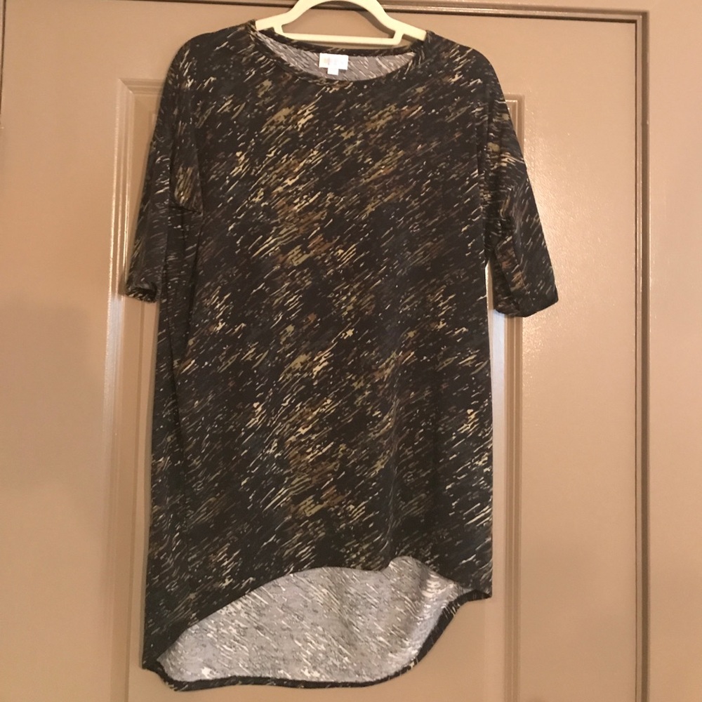 ❌SOLD❌: LuLaRoe Black and Green Irma Tunic Sz XXS