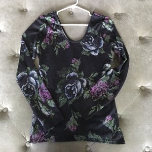 Lululemon long sleeve floral scoop neck, size 10!