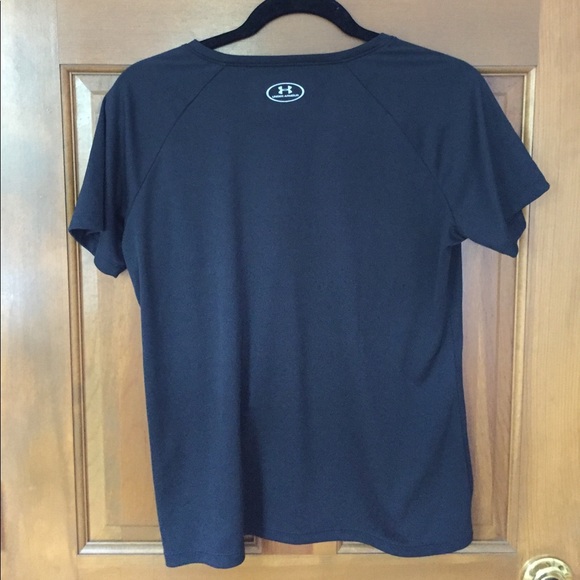 under armor V-neck - Picture 2 of 2