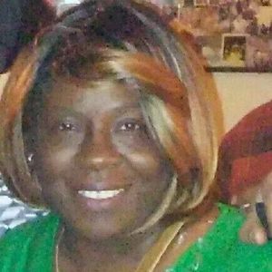 Meet your Posher, Gloria