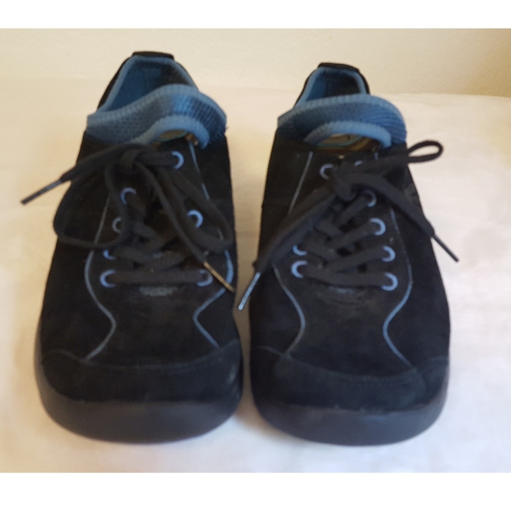 Dansko tennis shoes.