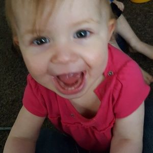 Meet your Posher, Laura