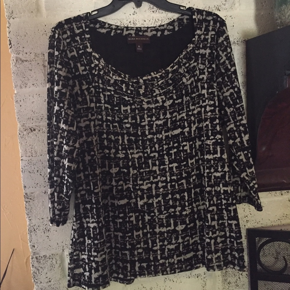 Dana Buchman Patterned Blouse
