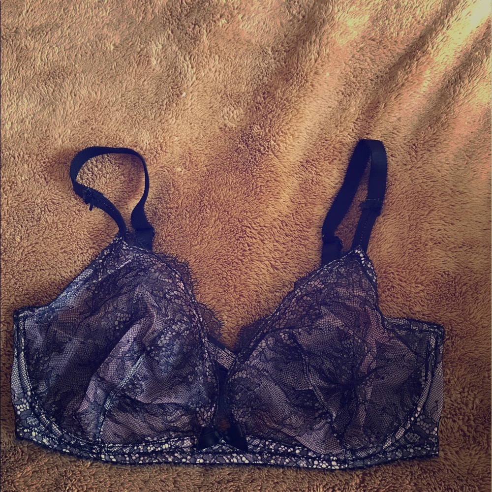 Victoria's Secret Very Sexy unlined plunge bra