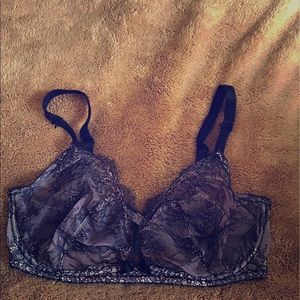 Victoria's Secret Very Sexy unlined plunge bra