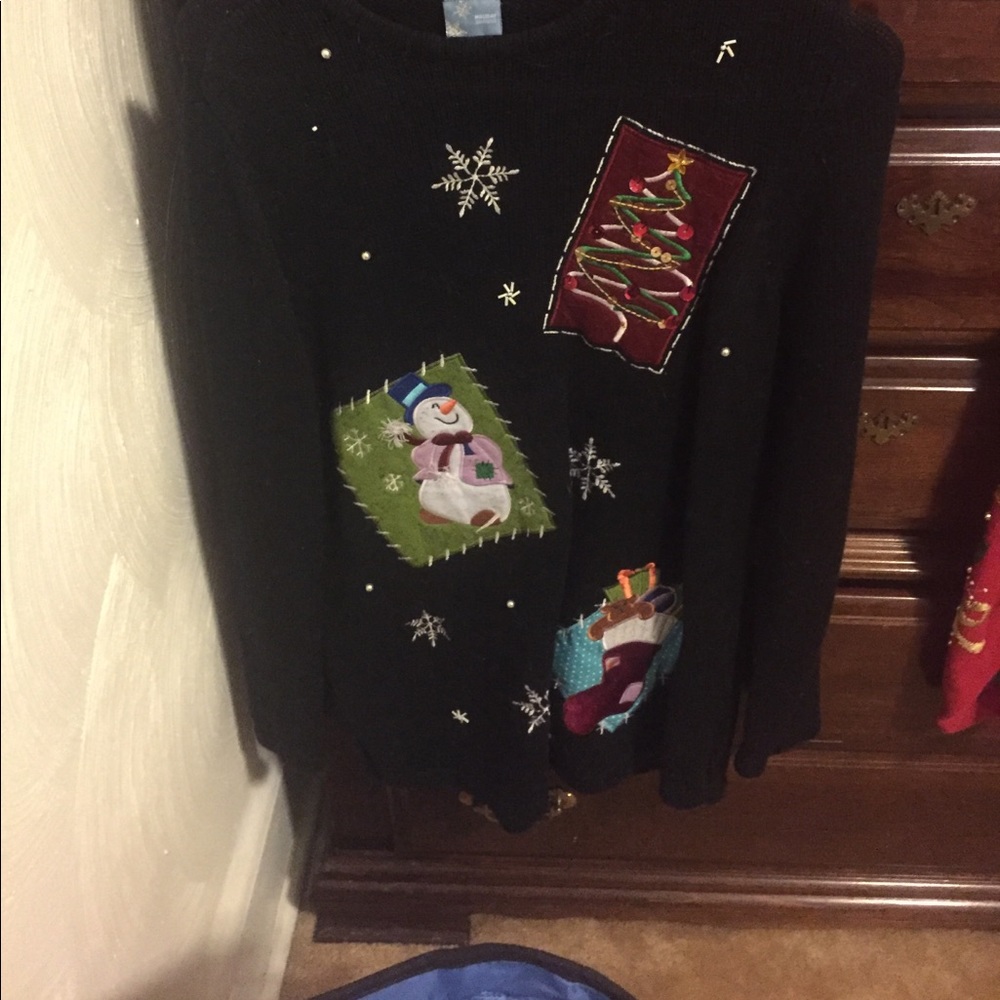 Holiday sweater 🎄