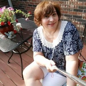 Meet your Posher, Amina