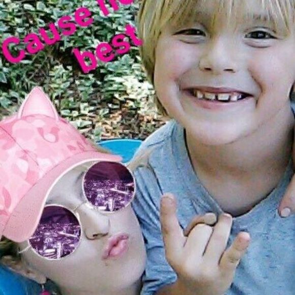 Meet your Posher, Amanda - Picture 1 of 1