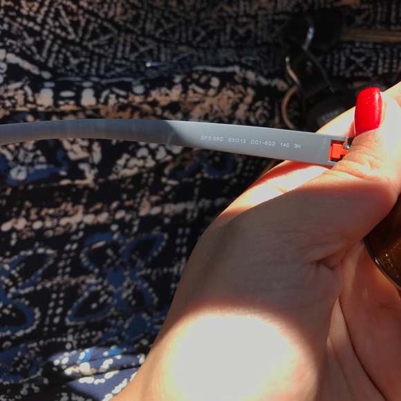 Authentic PRADA Aviator sunglasses - Picture 4 of 6