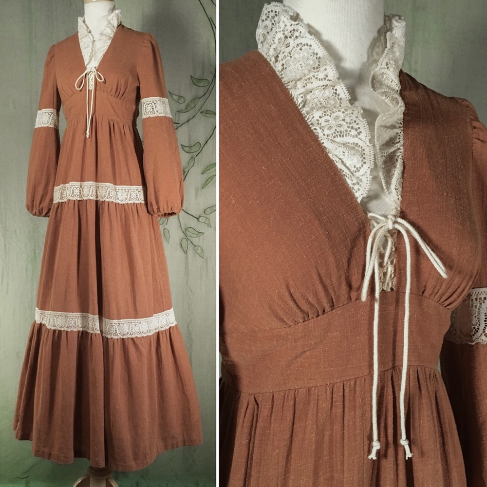 🚫SOLD🚫 Vintage 70s prairie corset maxi dress