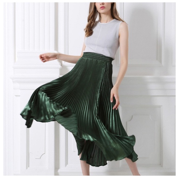 🎀 Metallic Pleated Skirt Green Gold Steel Gray - Picture 4 of 7