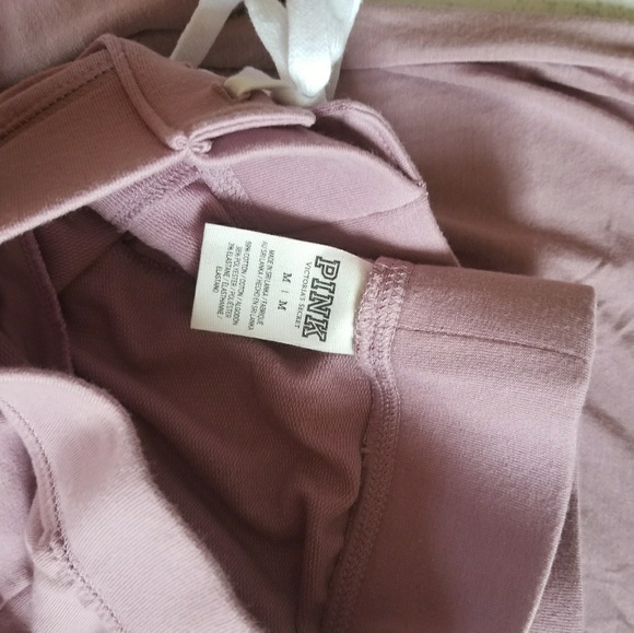 LN, vs pink begonia lace up set - Picture 7 of 7