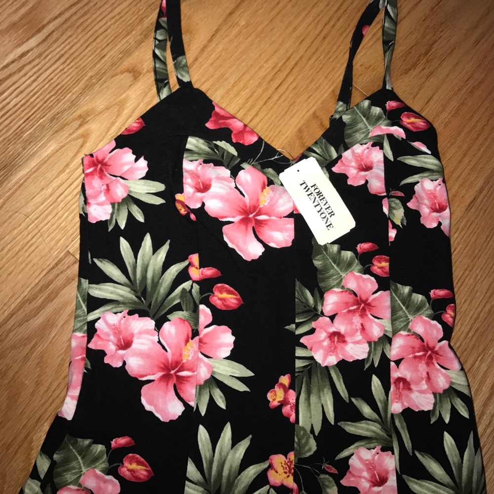 Floral Romper - Picture 2 of 5
