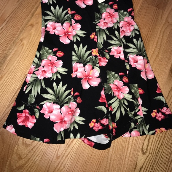 Floral Romper - Picture 3 of 5