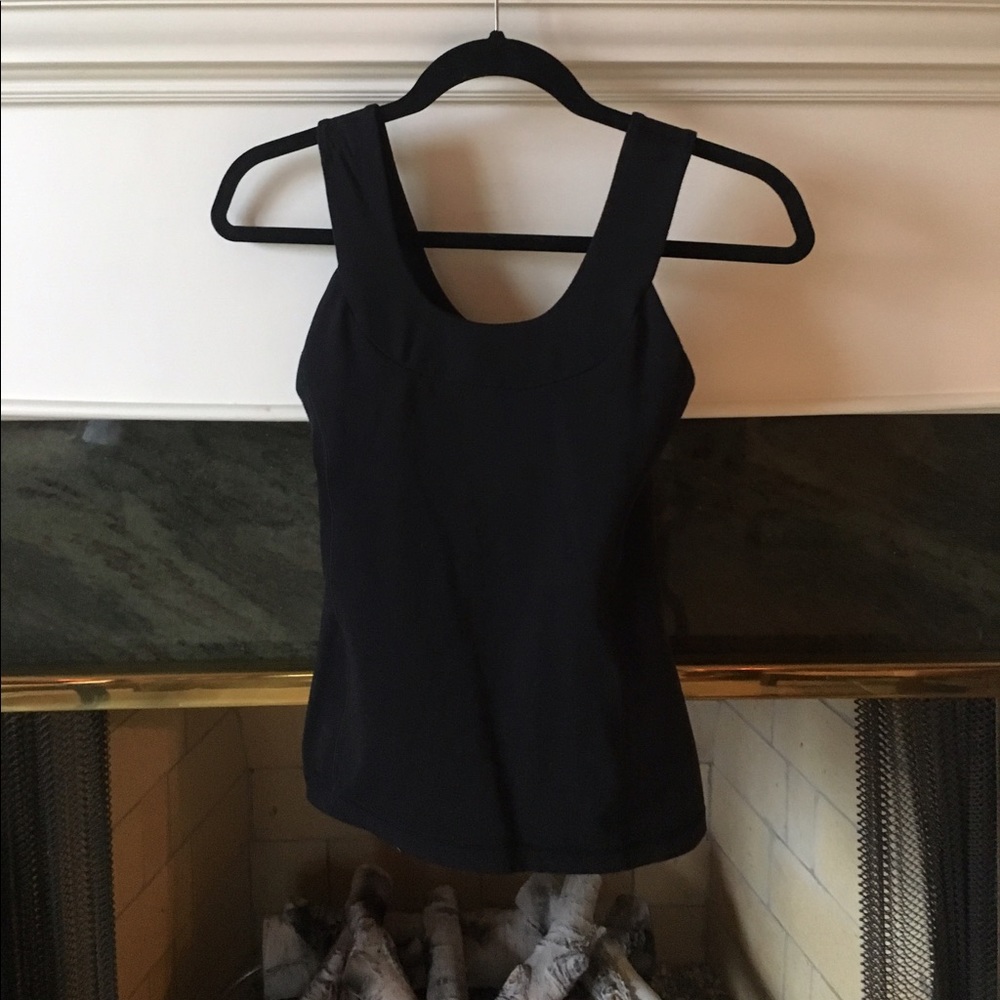 NWOT Black Lululemon sports top