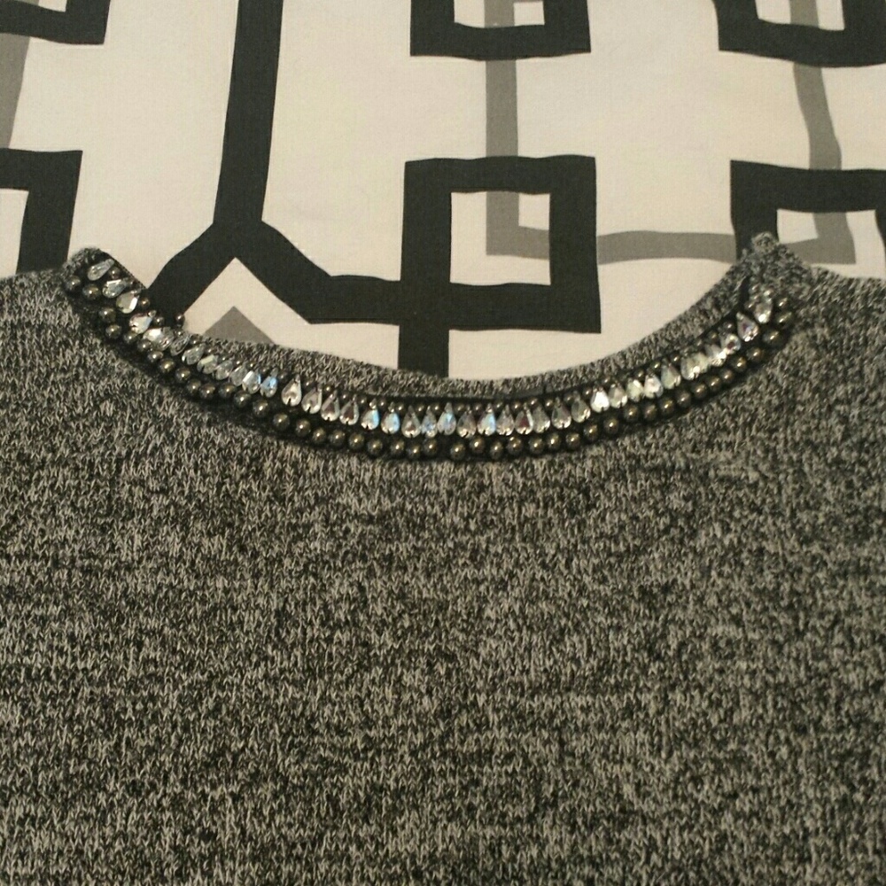 Tops - Picture 3 of 4