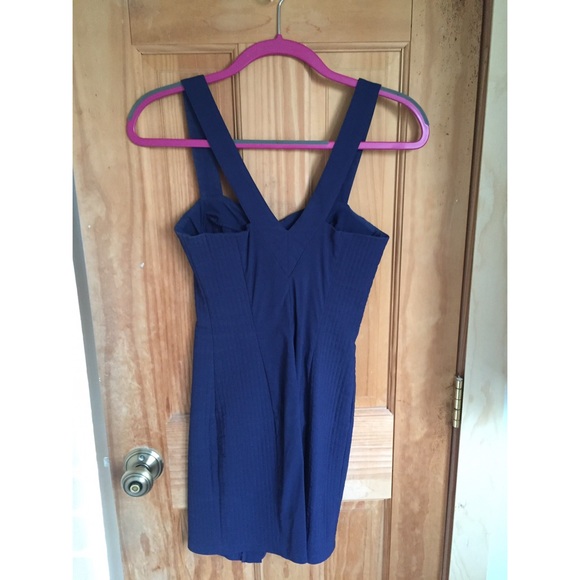 H&M body con dress - Picture 2 of 4