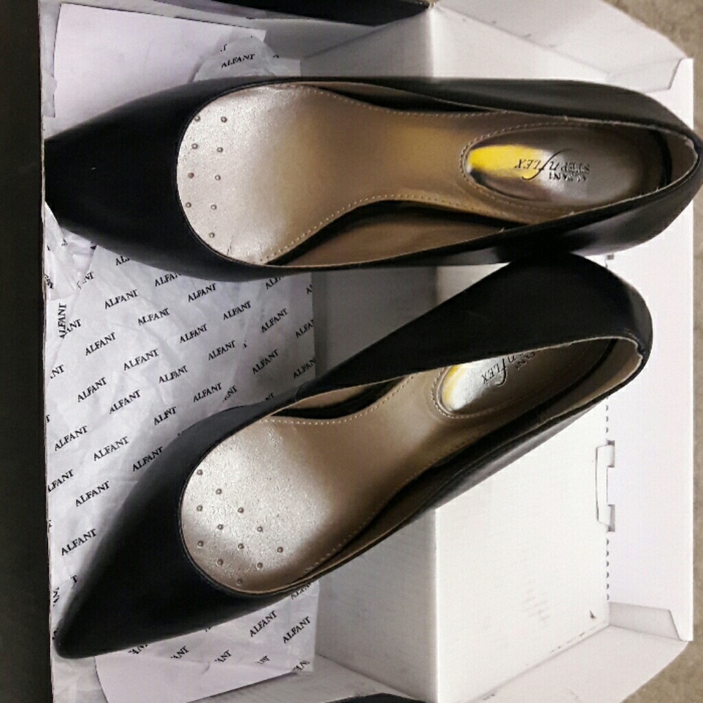 Alfani Leather Heals