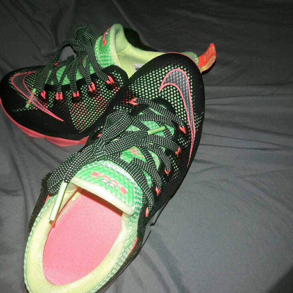 Shoes  5.5y