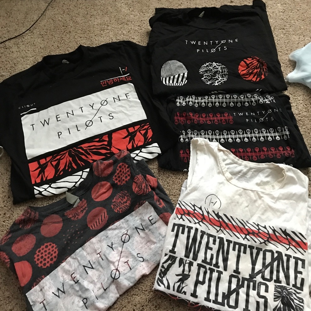 Bundle of 5 Twenty One Pilots T-Shirts