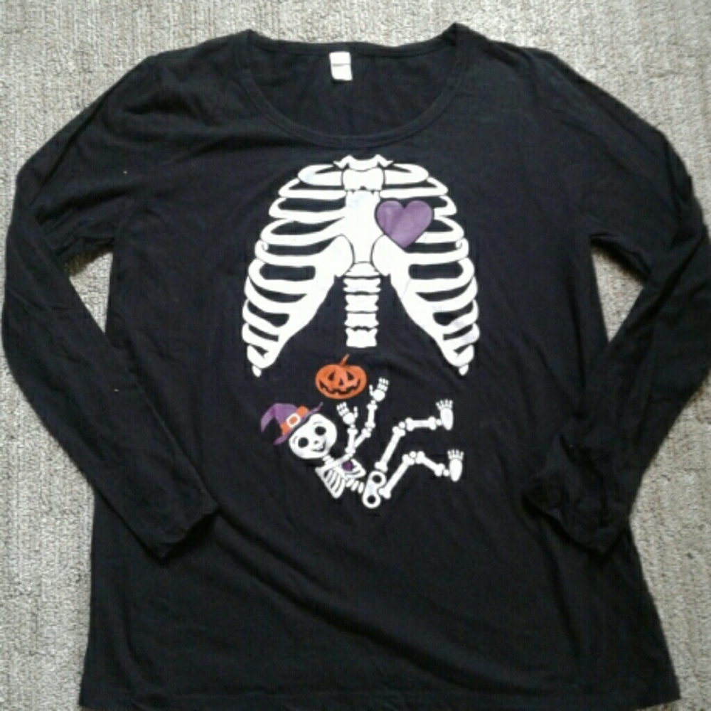 Black Halloween maternity shirt