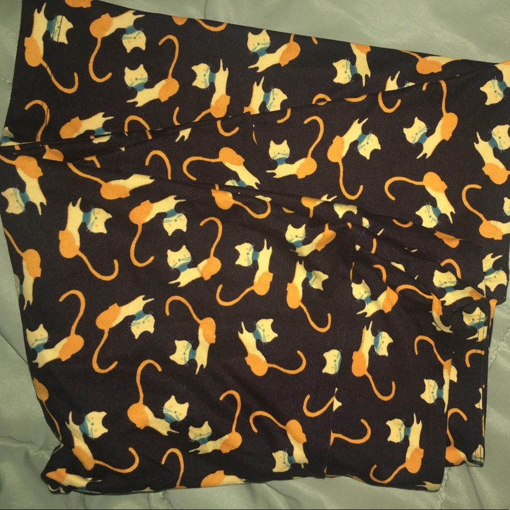 Lularoe one size cat leggings black NEW