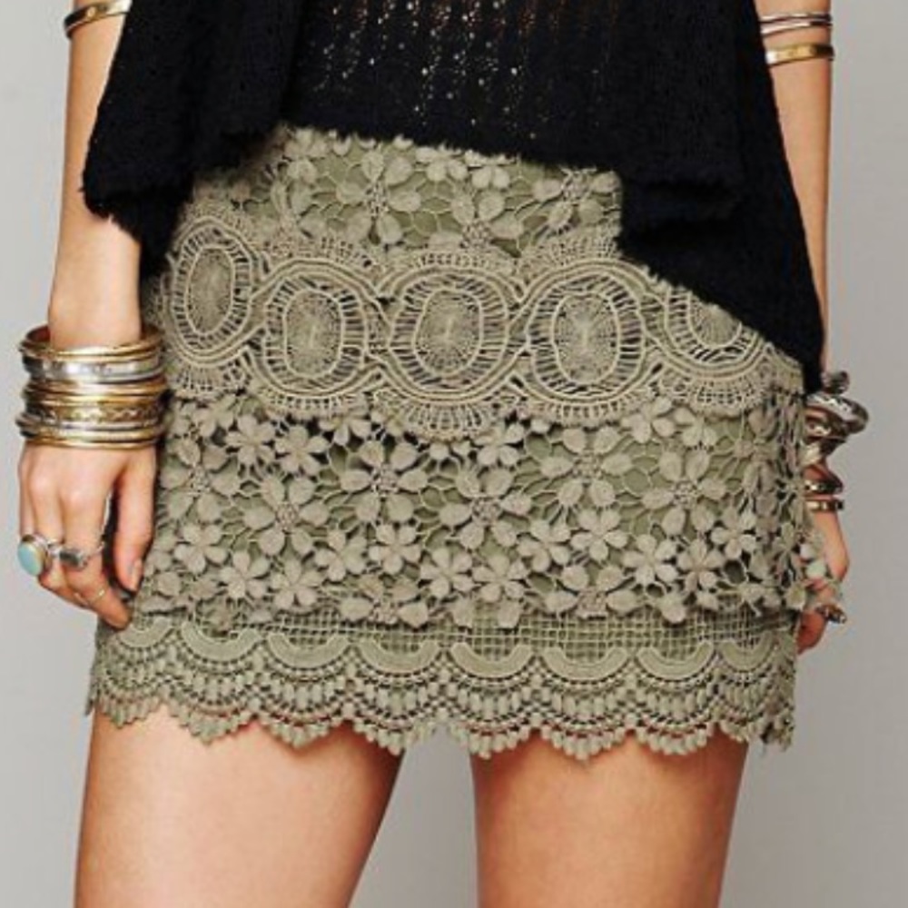 Free People olive green Lace mini skirt Size 2