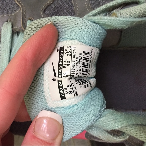 Nike revolution running sneakers - Picture 4 of 4