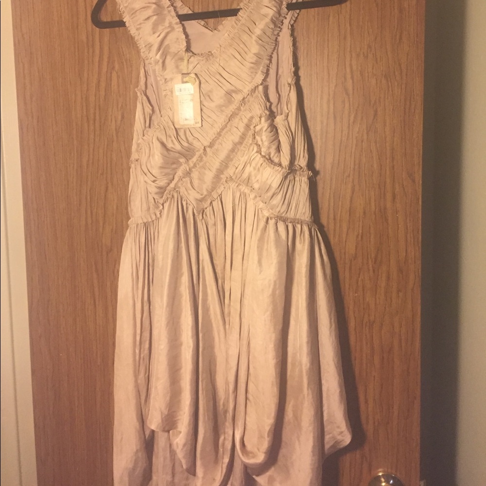Dress - Picture 3 of 3