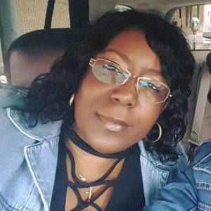 Meet your Posher, Ivette