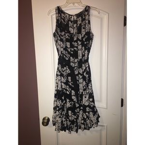 Women's dress