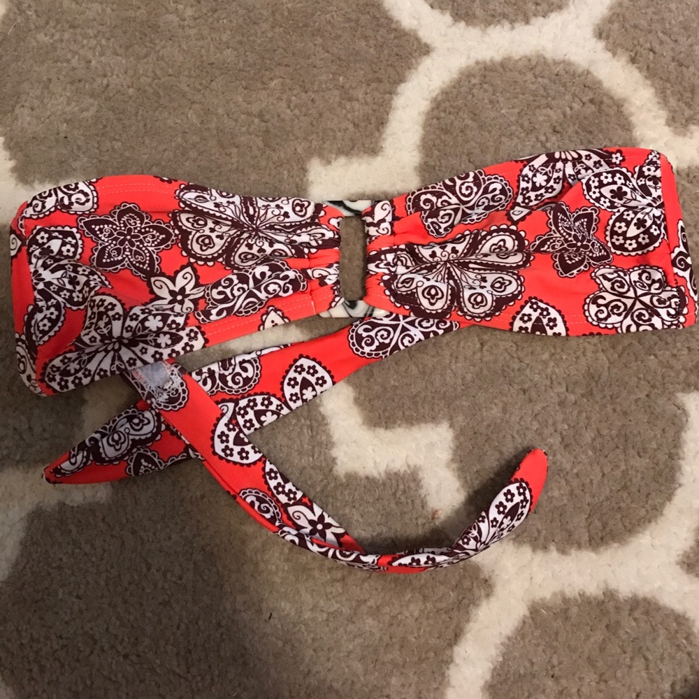 Bandeau bikini top