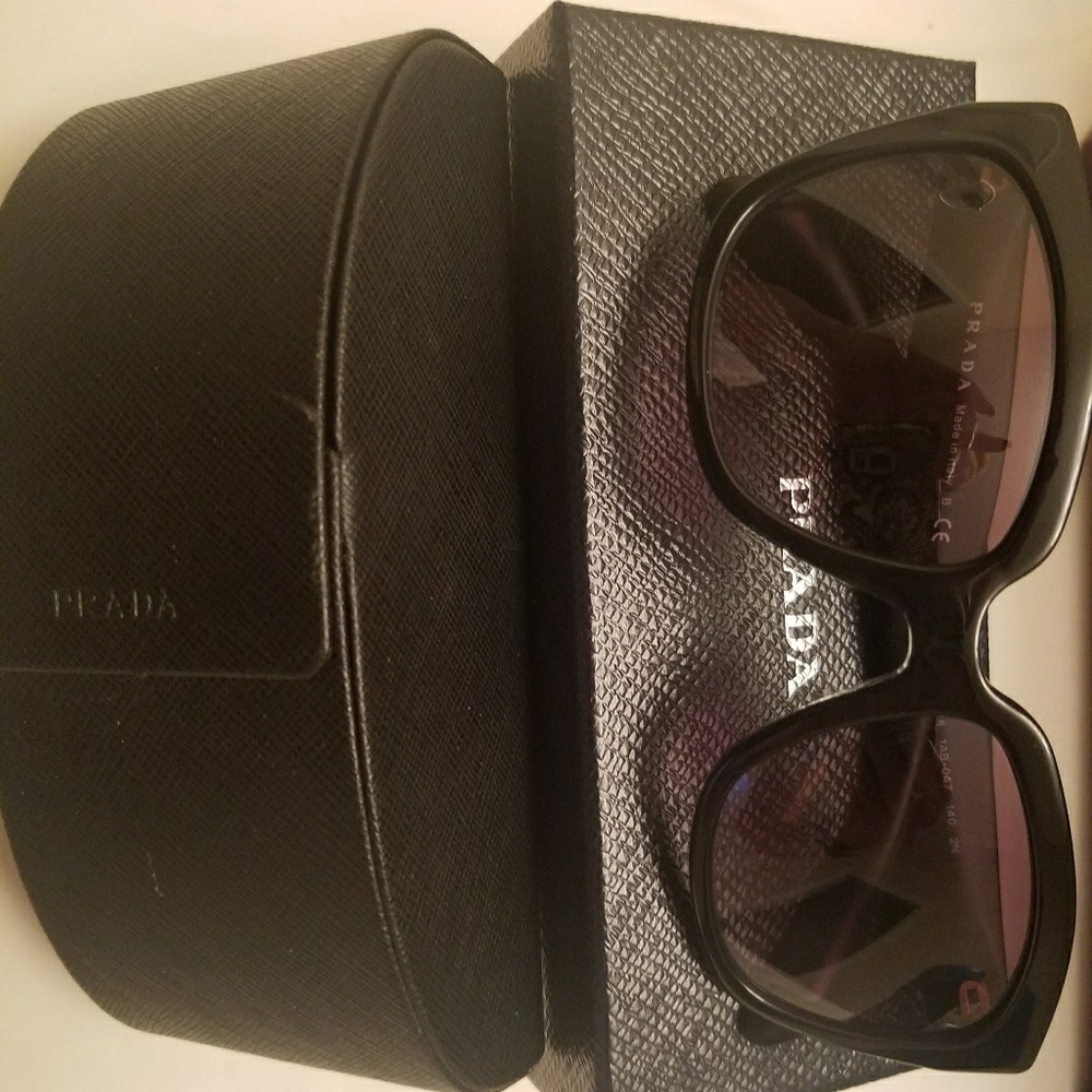 **SOLD***Prada sunglasses