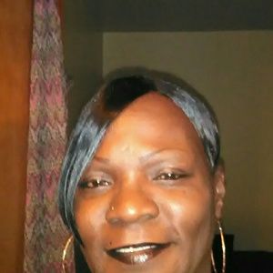 Meet your Posher, Larita