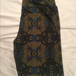 Tc lularoe legging. Worn once