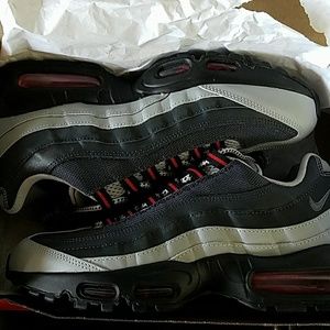 Men's Nike Air Max 95 Essential