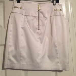Express White Skirt w Zipper