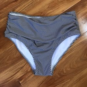 Cupshe swimsuit bottoms