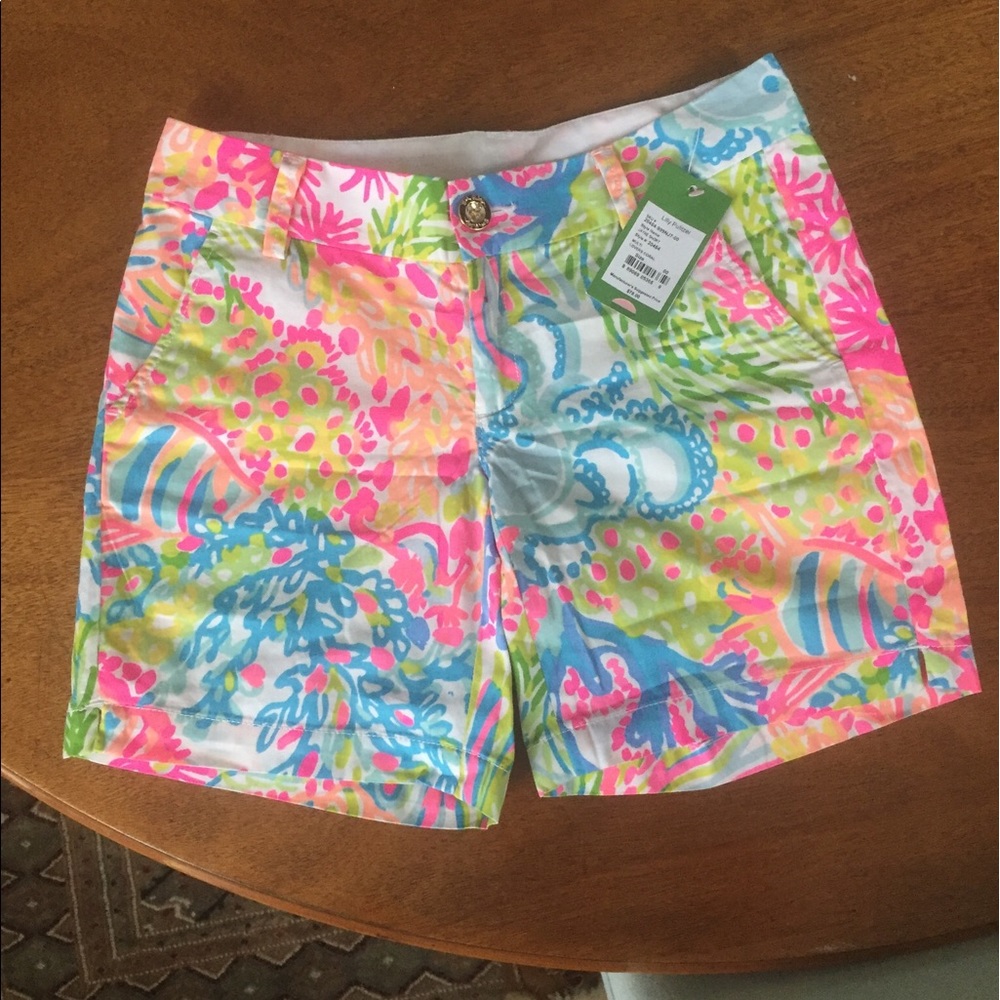 NWT Jayne shorts in Lilly Lovers Coral