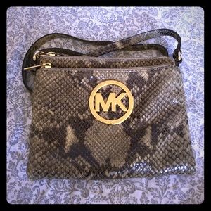 Michael kors crossbody signature fulton