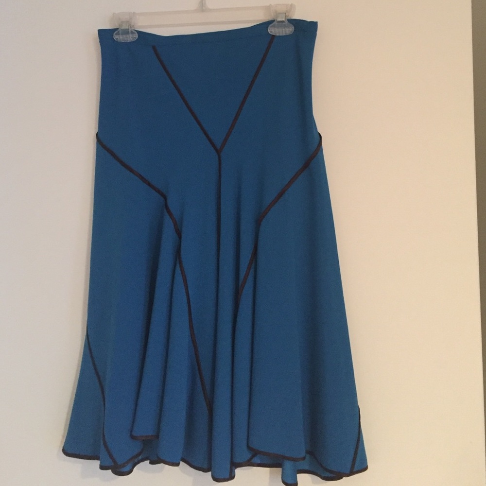 Maxazria collection blue skirt size 4